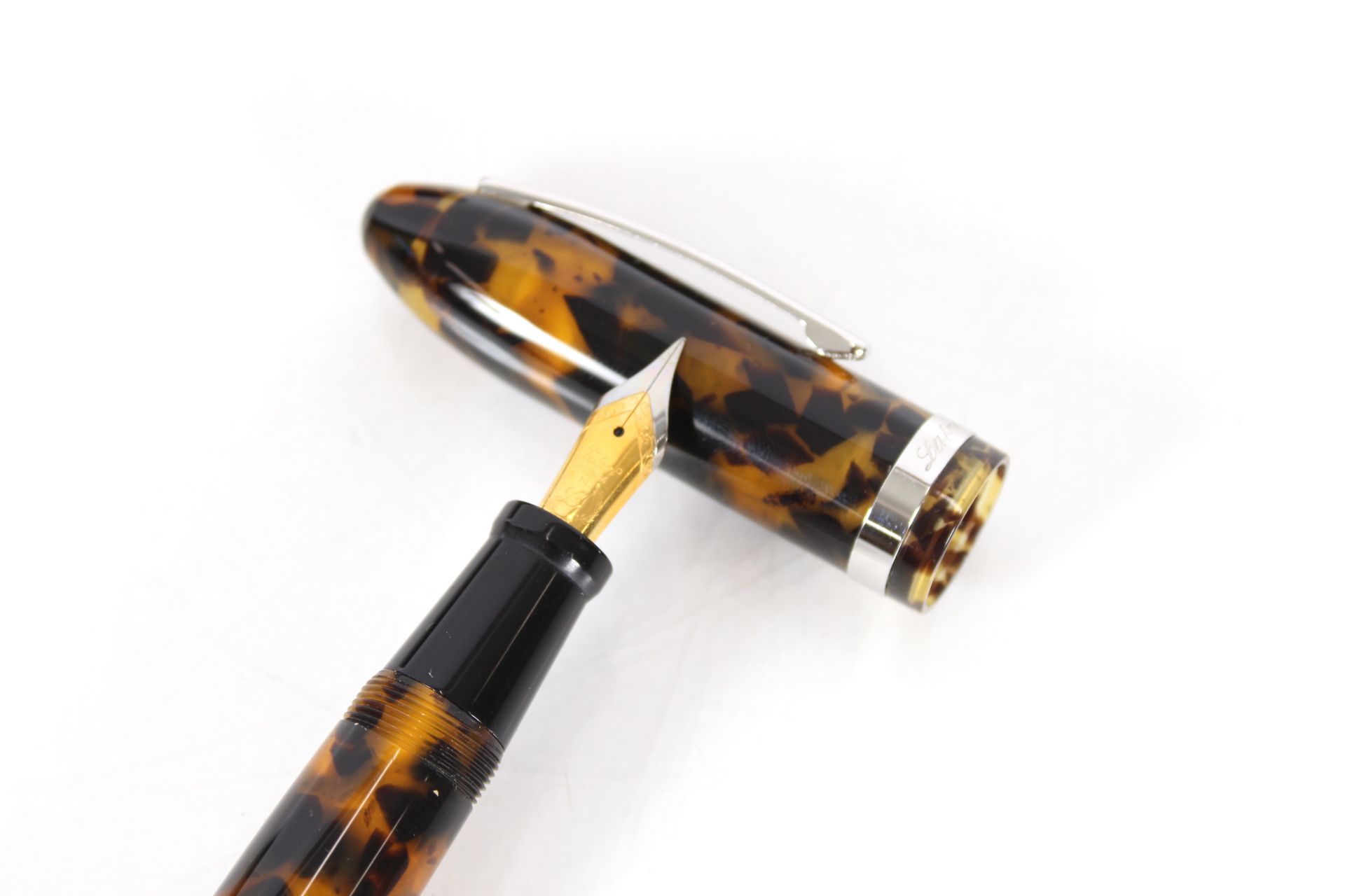 An as new boxed and cased Laban tortoiseshell desi - Image 3 of 5