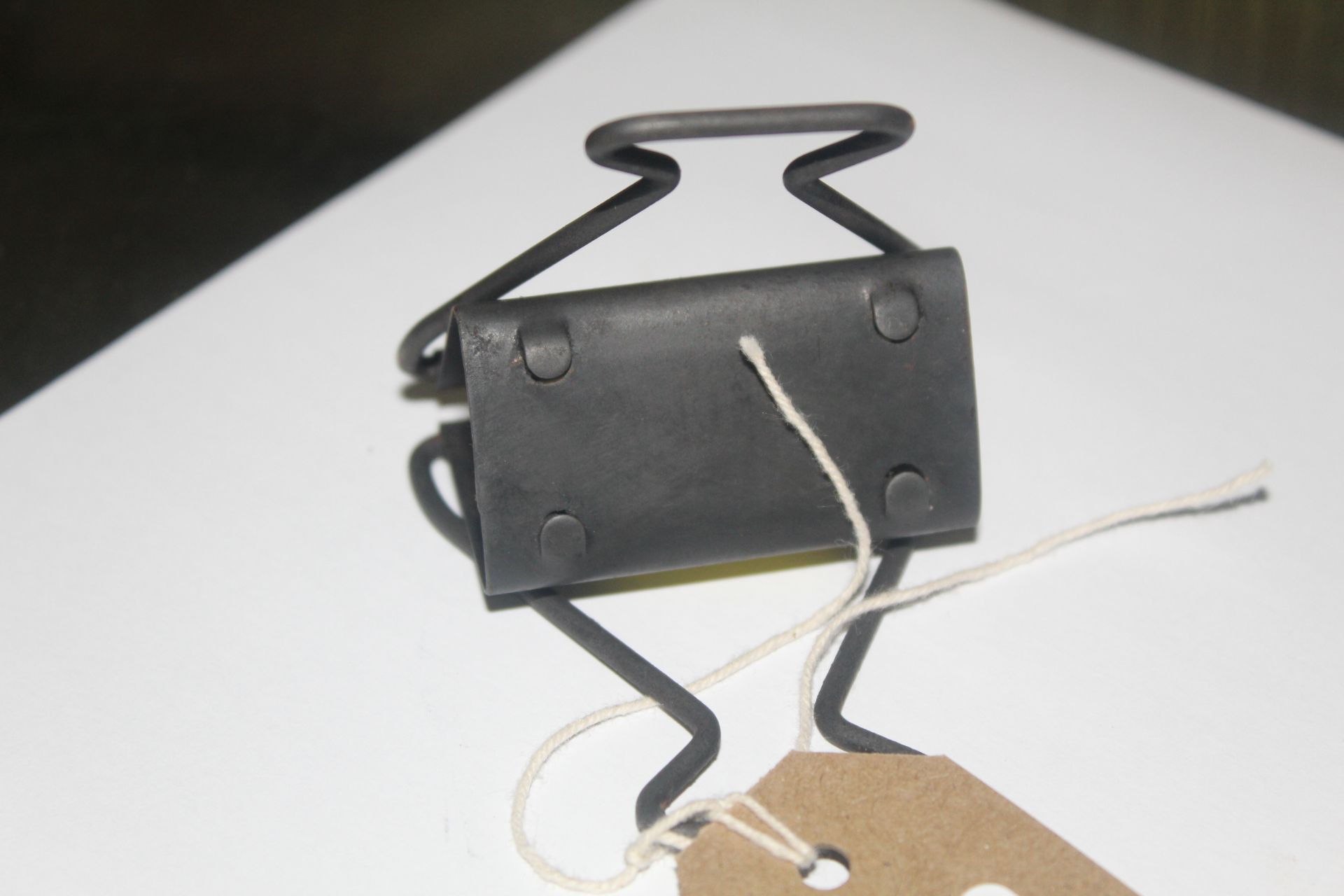 An L.N.E.R stationary paper clip / holder - Image 4 of 5