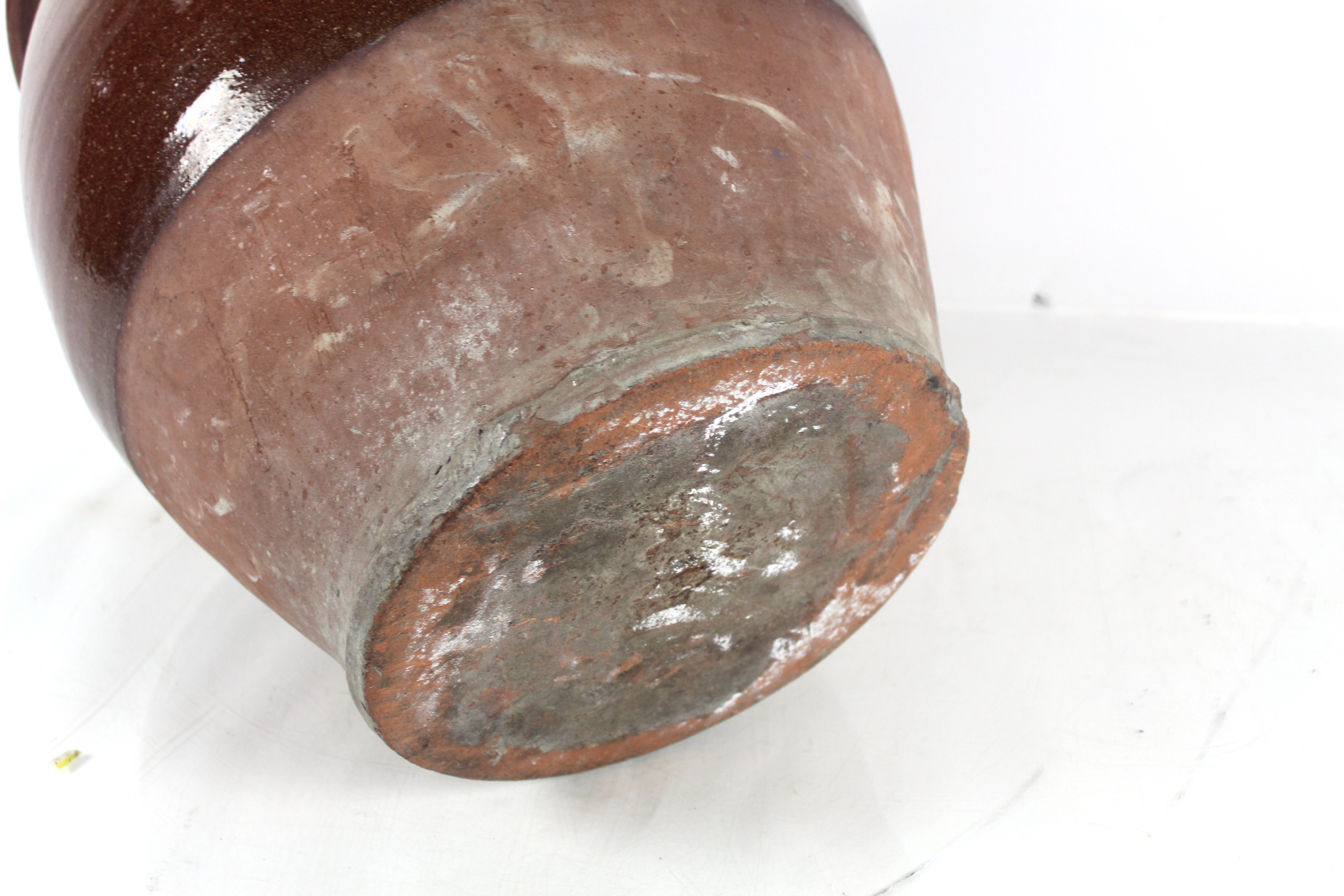 A large 19th Century salt glazed pot - Image 10 of 10