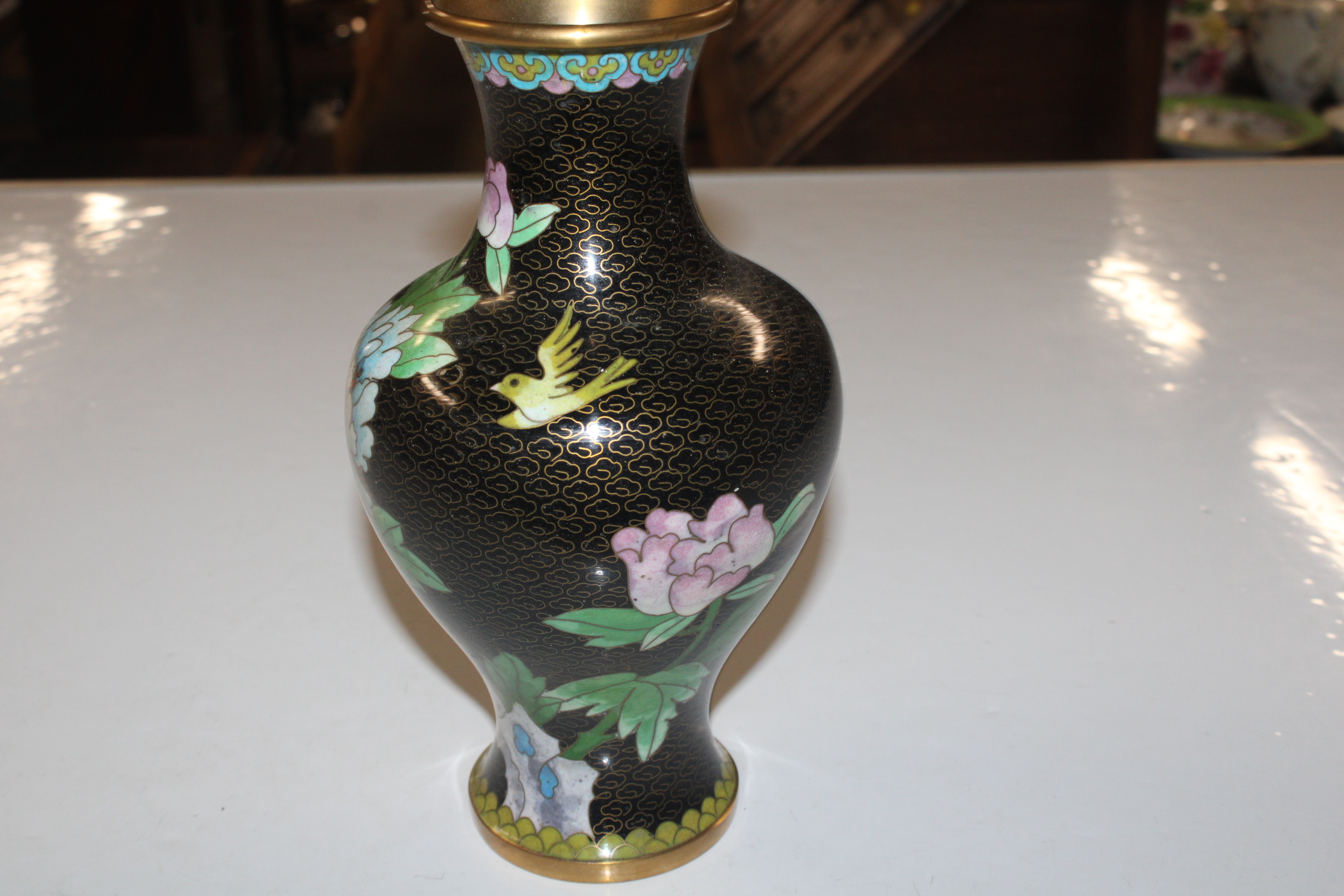 A pair of Cloisonné floral decorated vases on wood - Image 15 of 28
