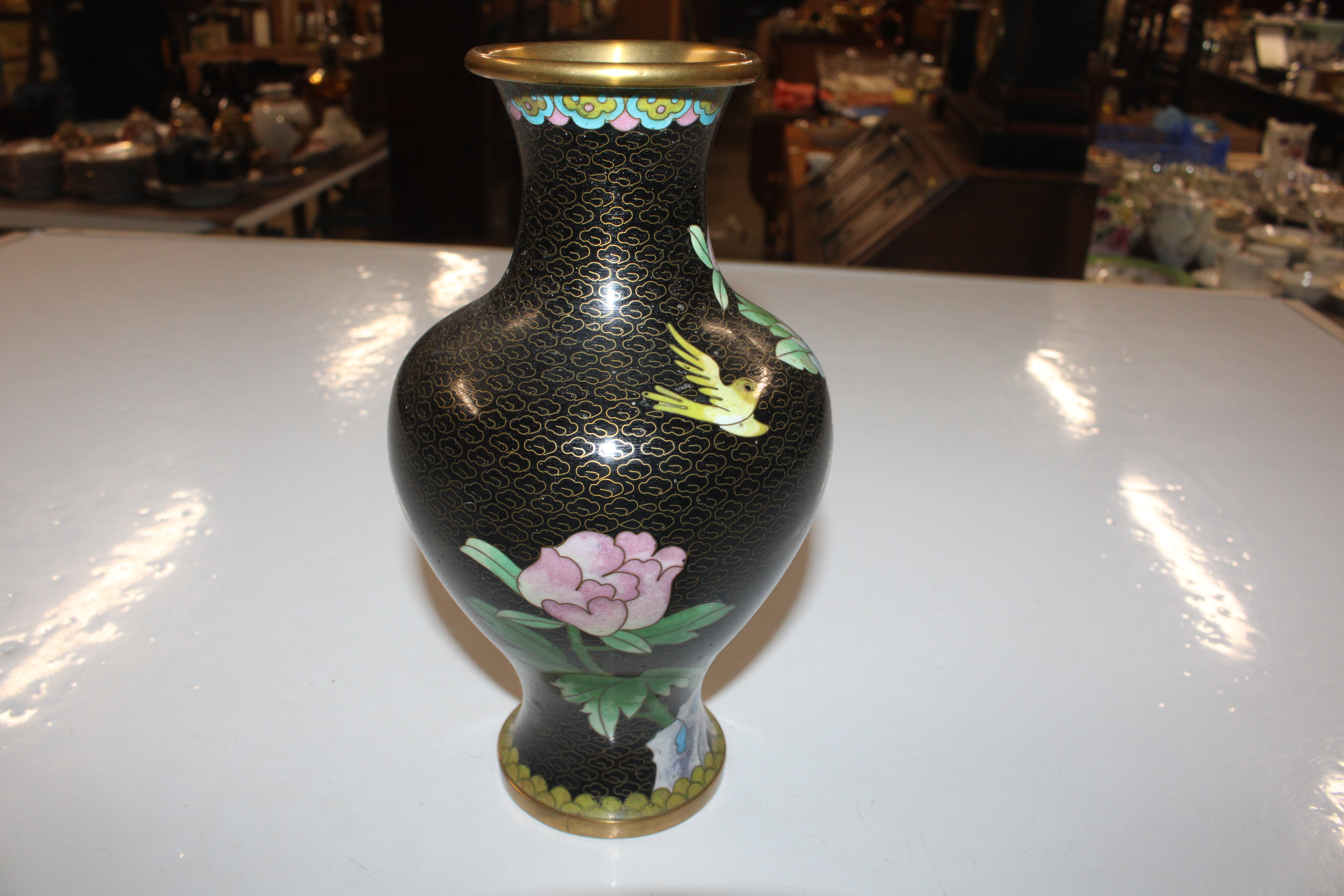 A pair of Cloisonné floral decorated vases on wood - Image 6 of 28