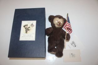 R John Wright dolls, limited edition teddy bear 'T