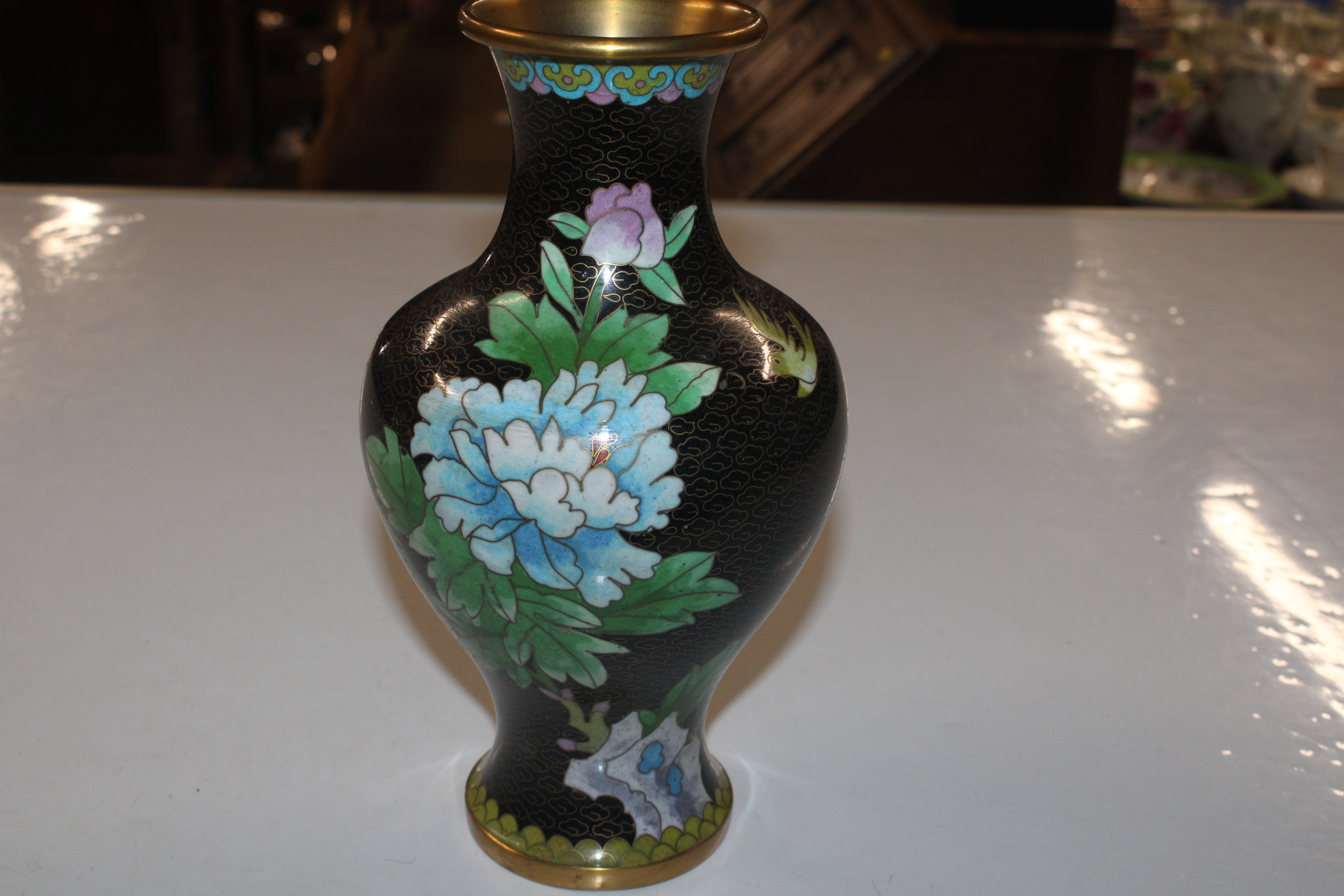 A pair of Cloisonné floral decorated vases on wood - Image 14 of 28