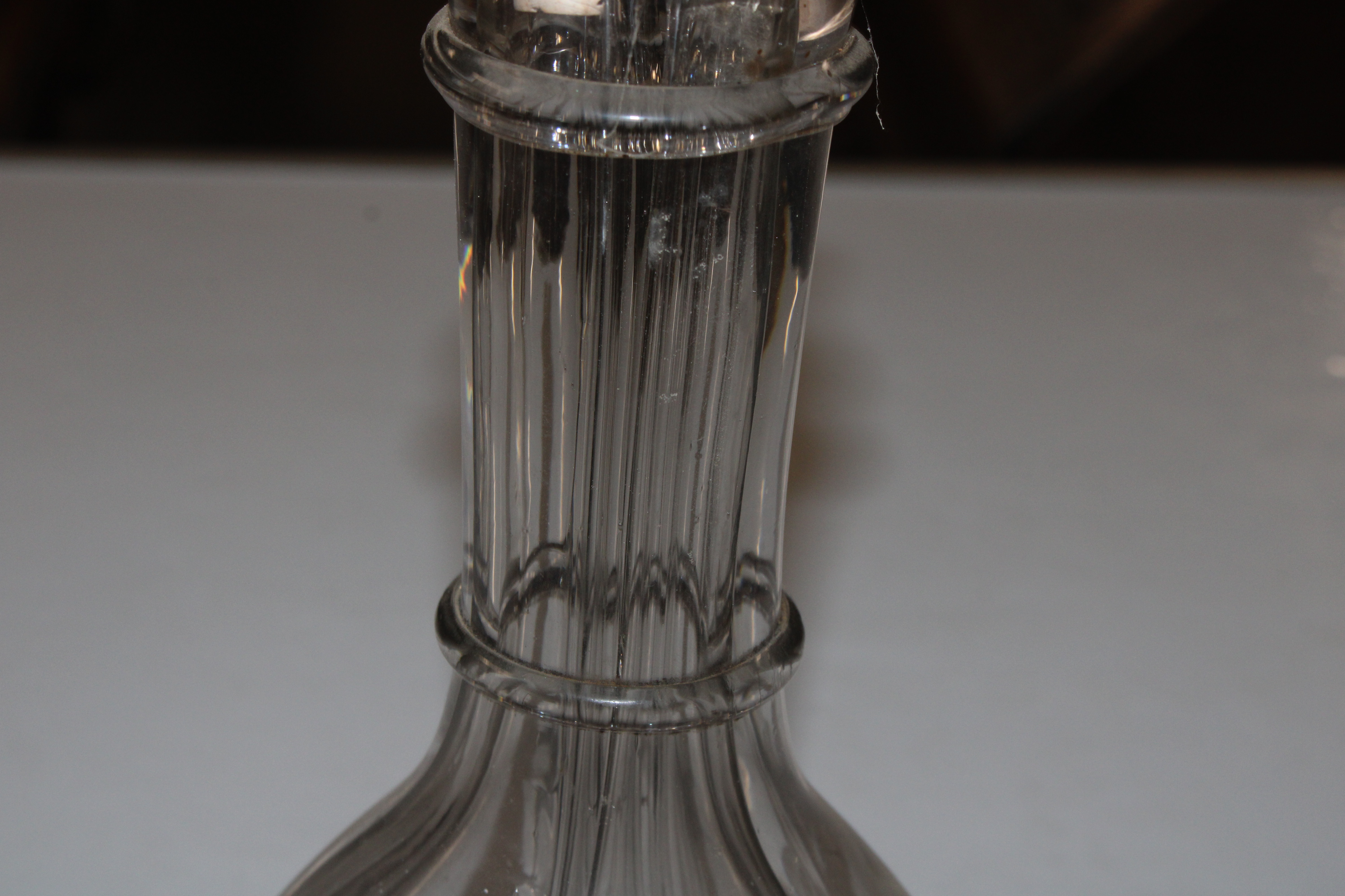 A glass four section decanter - Bild 3 aus 6
