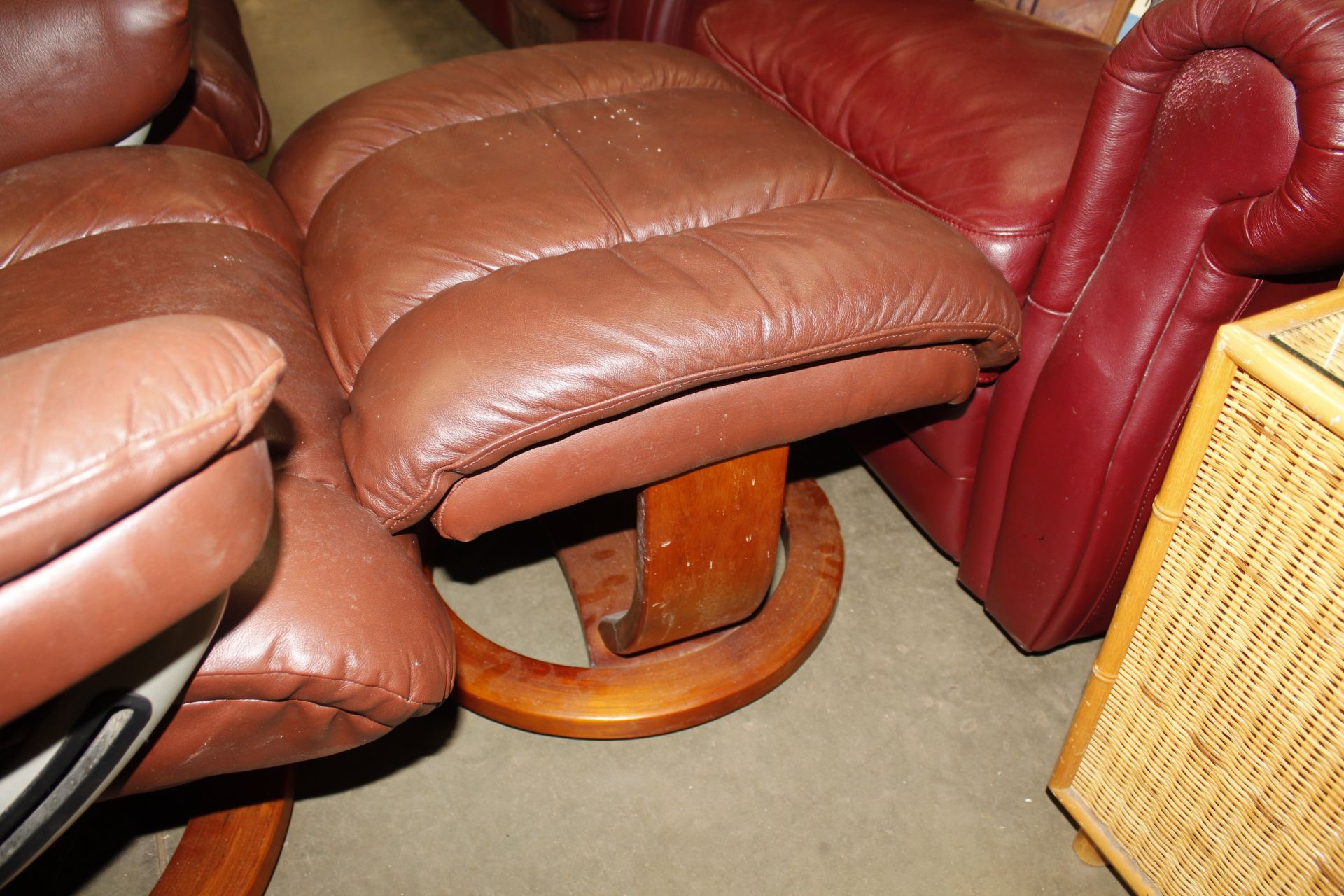 A reclining armchair with matching footstool - Image 3 of 3