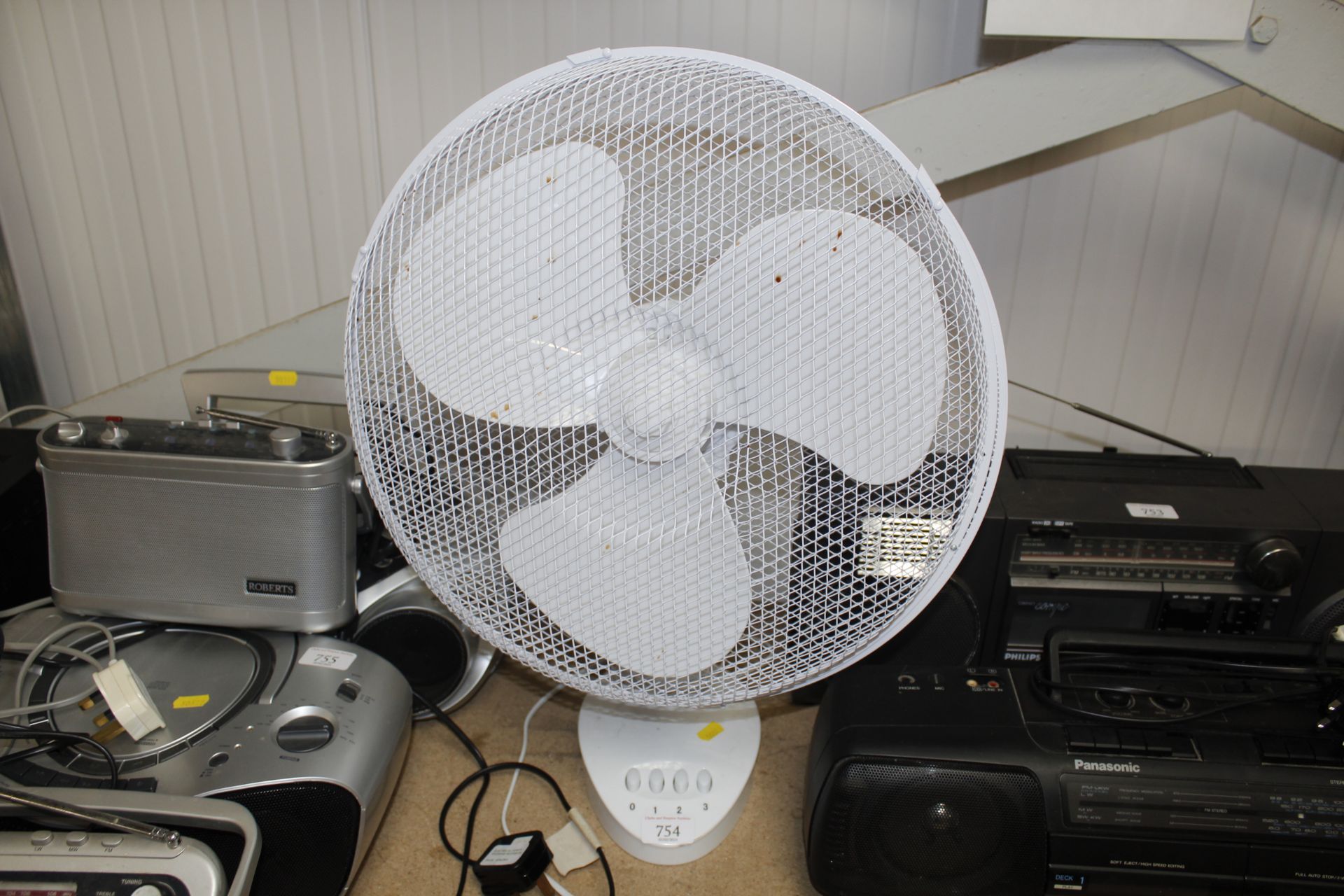 A desk fan