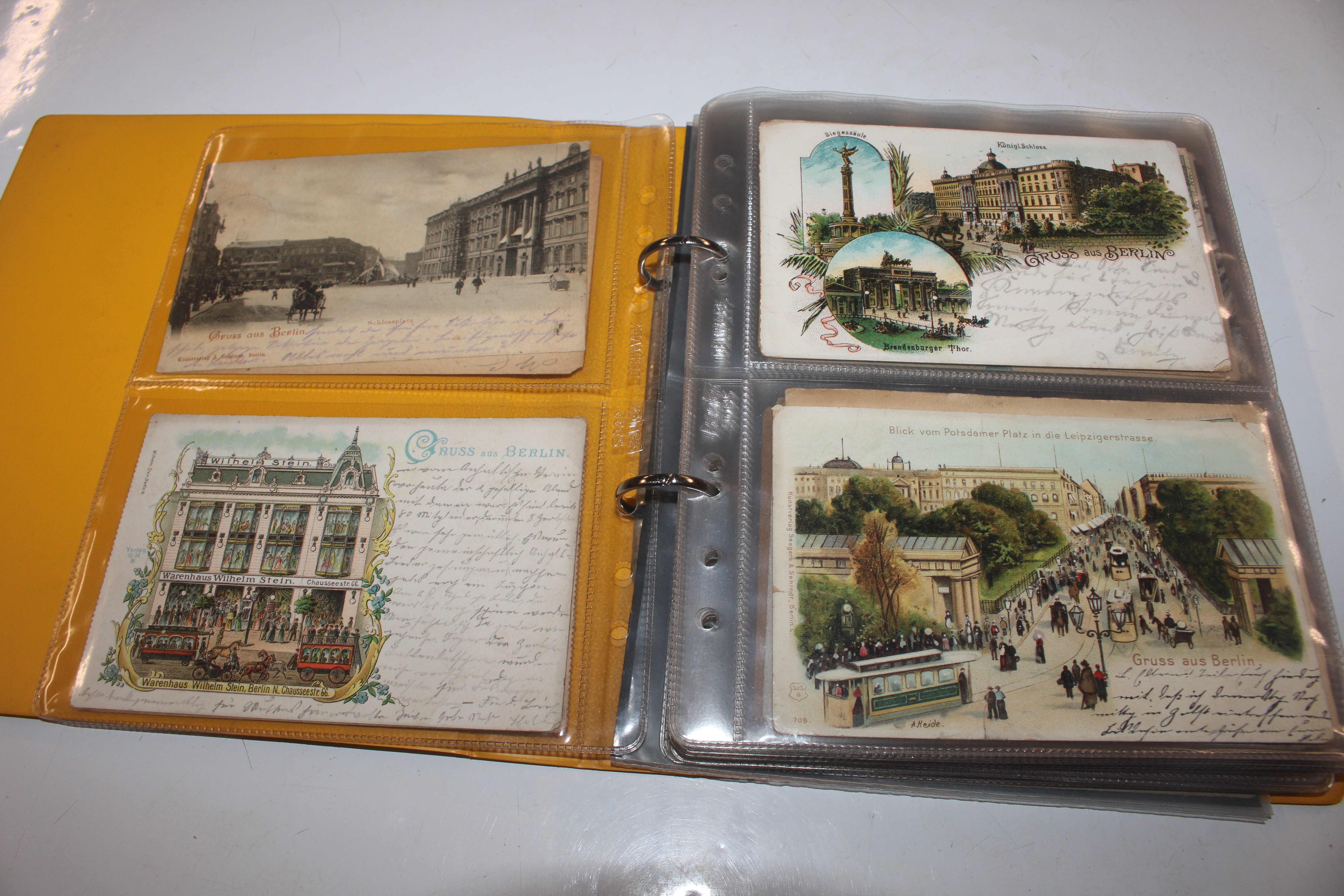 A box containing five postcard albums and contents - Bild 9 aus 23