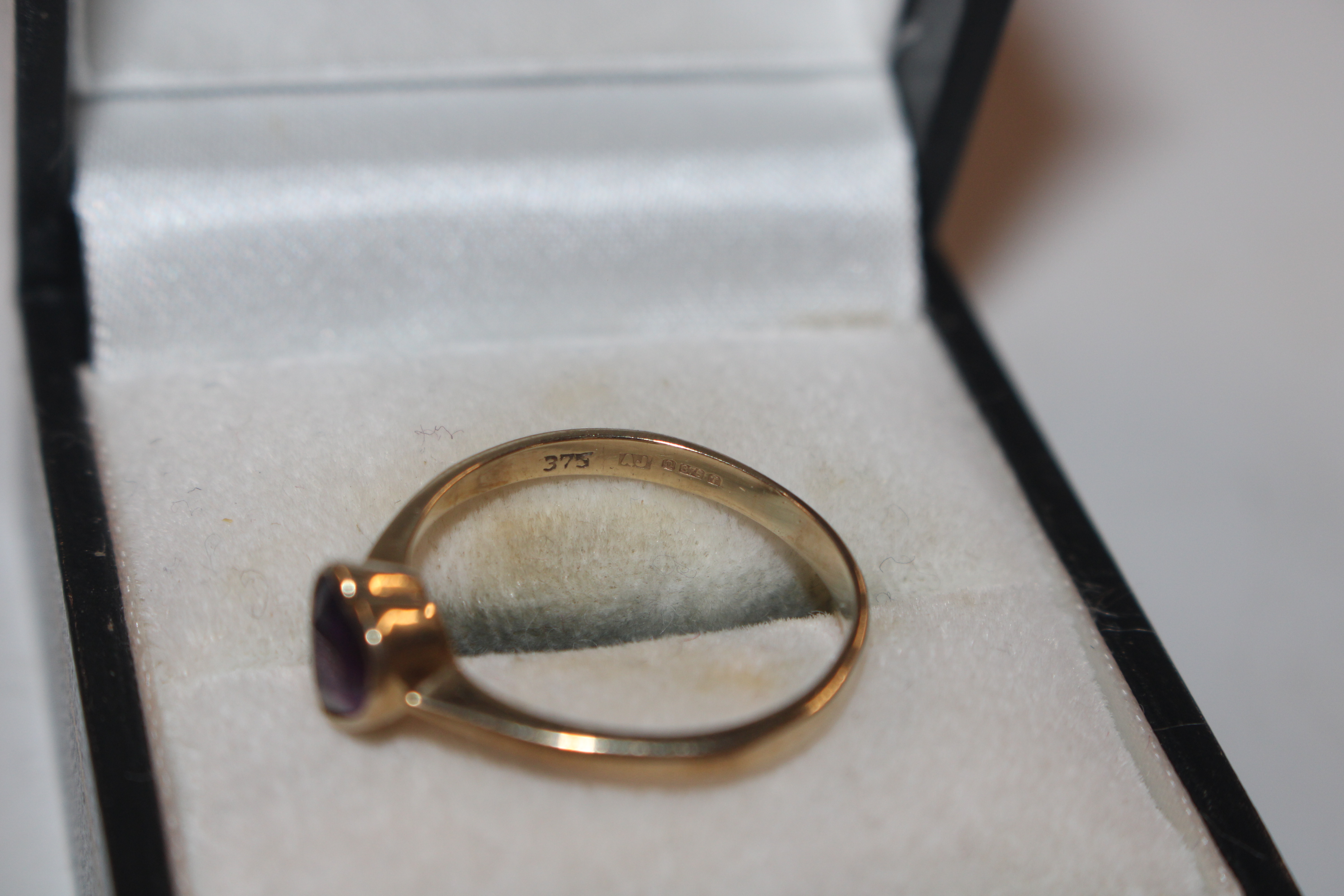 A 9ct gold ring set with heart shaped amethyst coloured stone, ring size P, approx. 1.8gms; a 9ct - Image 8 of 16