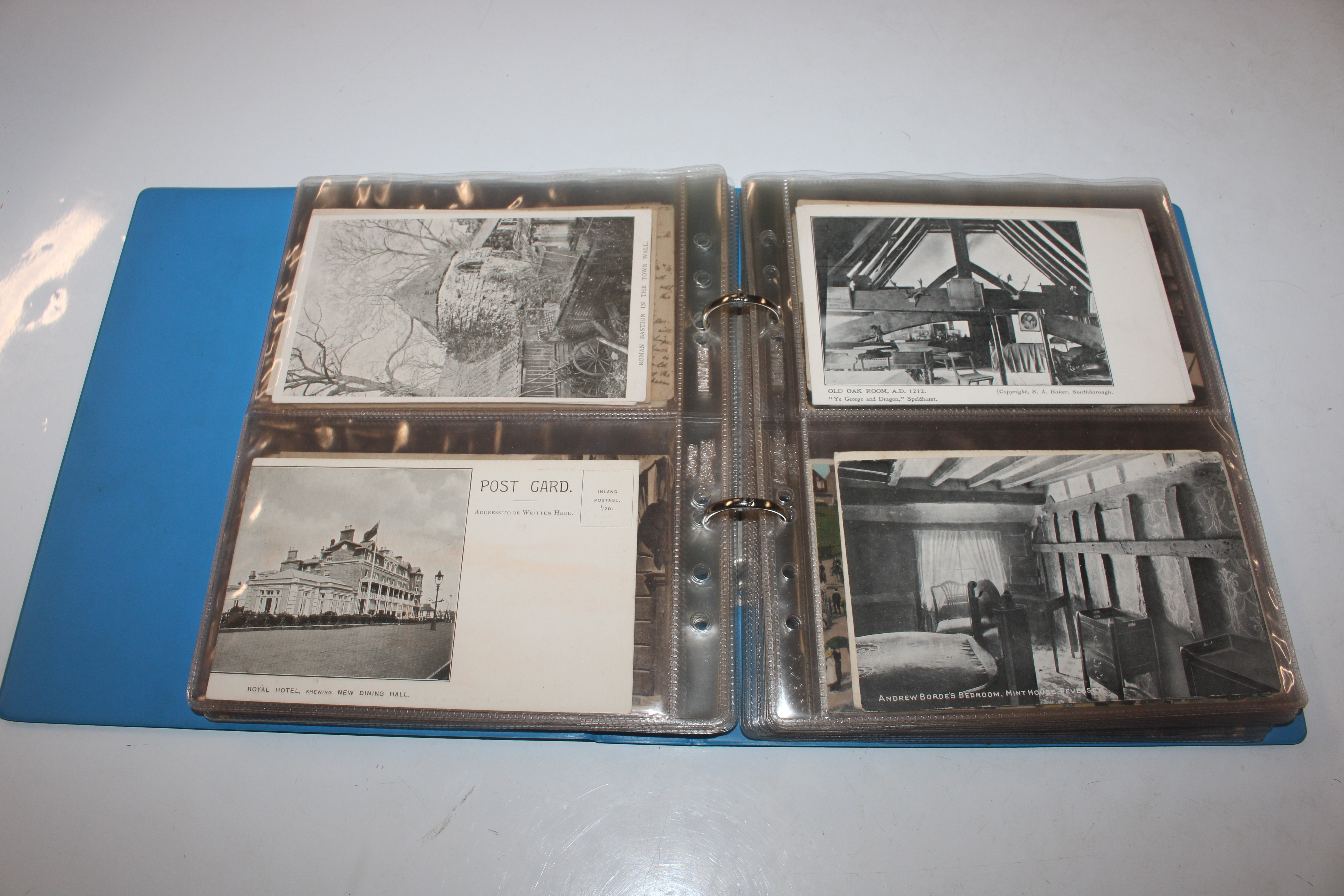 A box containing five postcard albums and contents - Bild 21 aus 23