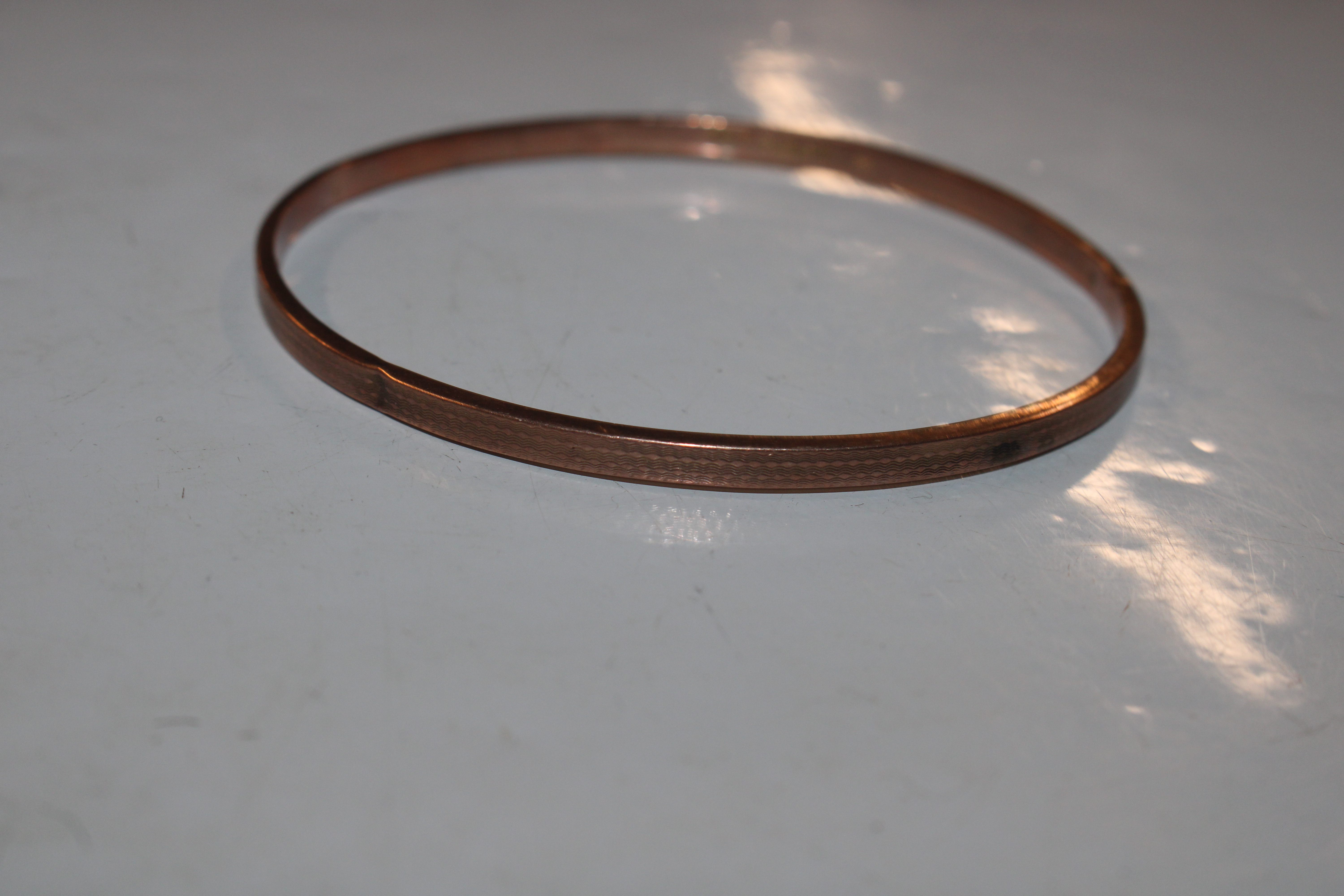 Two 9ct gold bangles AF, approx. 9gms; two 9ct gol - Image 2 of 18