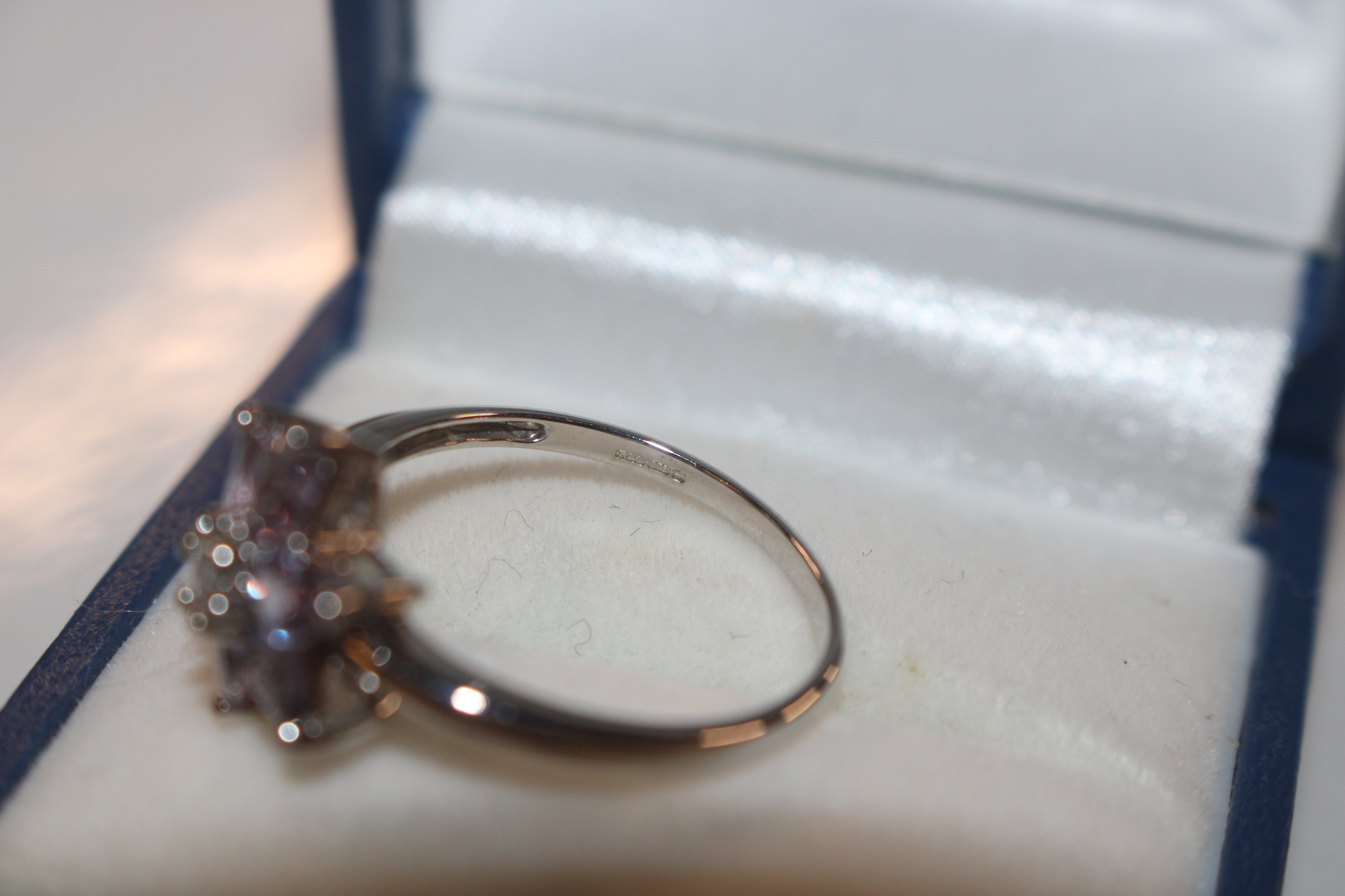 A 9ct gold ring set with heart shaped amethyst coloured stone, ring size P, approx. 1.8gms; a 9ct - Image 15 of 16