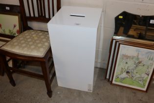 A White Co. lacquer laundry bin