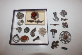 A collection of 925 silver and other brooches to i