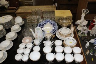 A quantity of Royal Adderley coffee ware; Colcloug