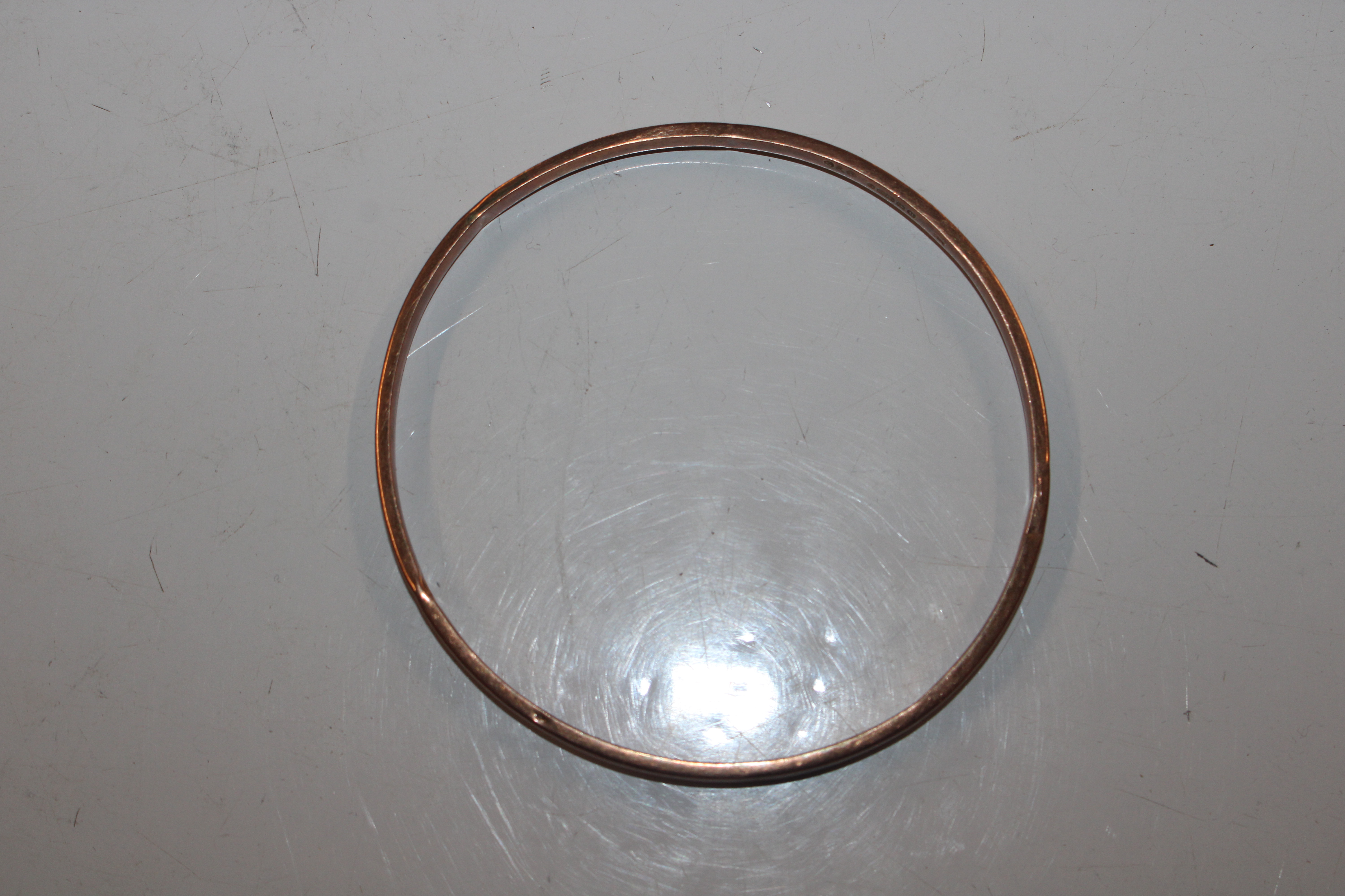 Two 9ct gold bangles AF, approx. 9gms; two 9ct gol - Image 3 of 18