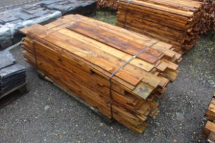 A quantity of feather edged fencing boards. This l