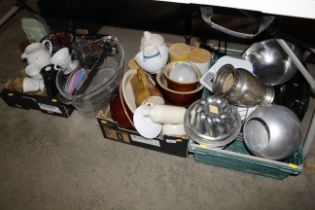 A collection of various kitchenalia etc.