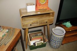 A retro style console table **This lot is subject to VAT on the hammer price**