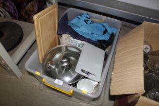 A box of miscellaneous kitchenalia etc.