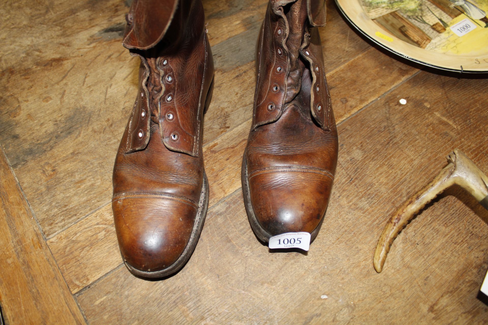 A pair of vintage leather boots - Image 2 of 4