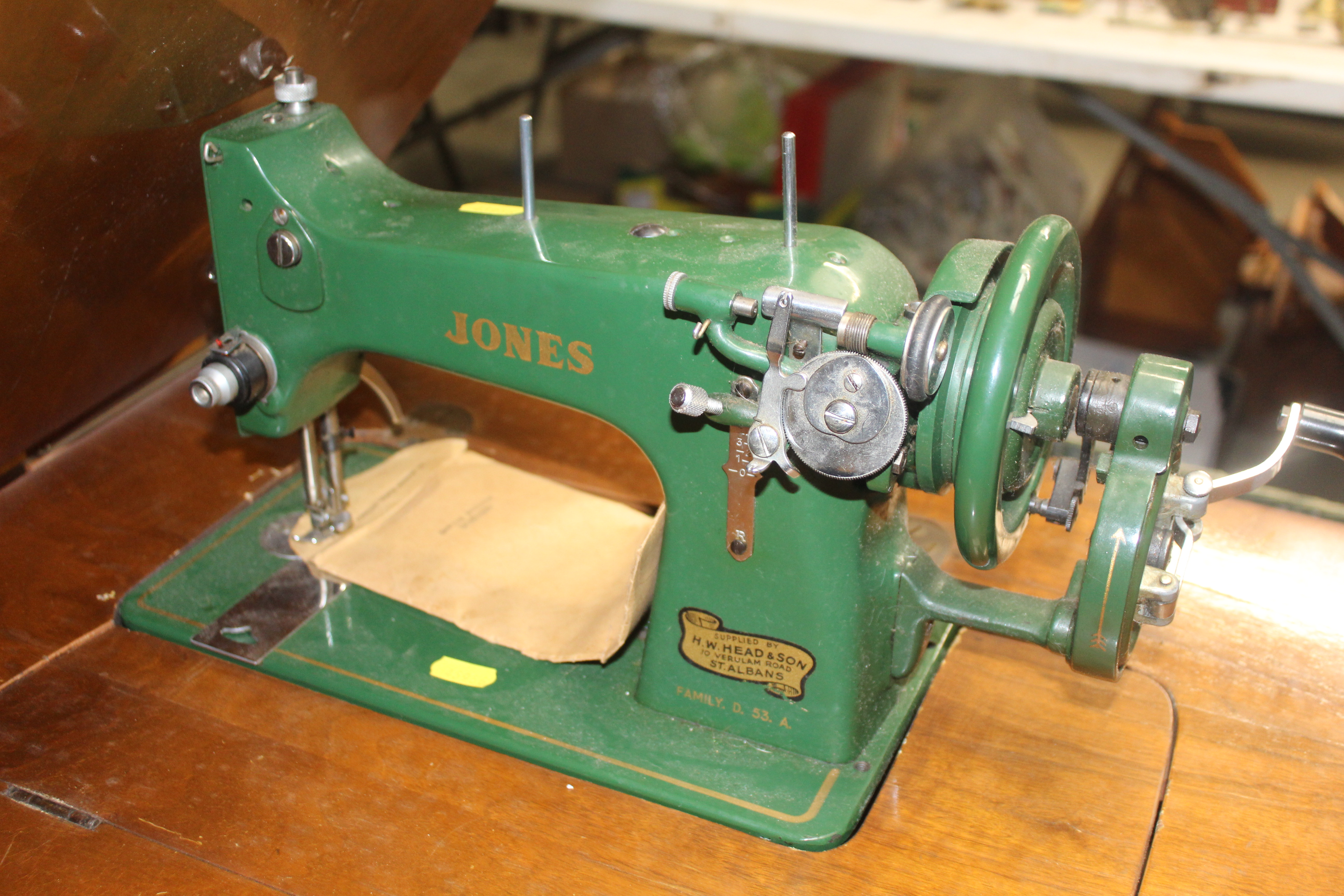 A Jones sewing machine - Bild 2 aus 2