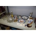 A collection of various pottery ornaments, table g