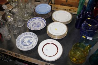 A collection of various Doulton 'Clarendon' patter