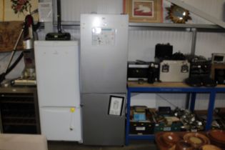 A Hoover fridge freezer. **This lot is subject to VAT on the hammer price**