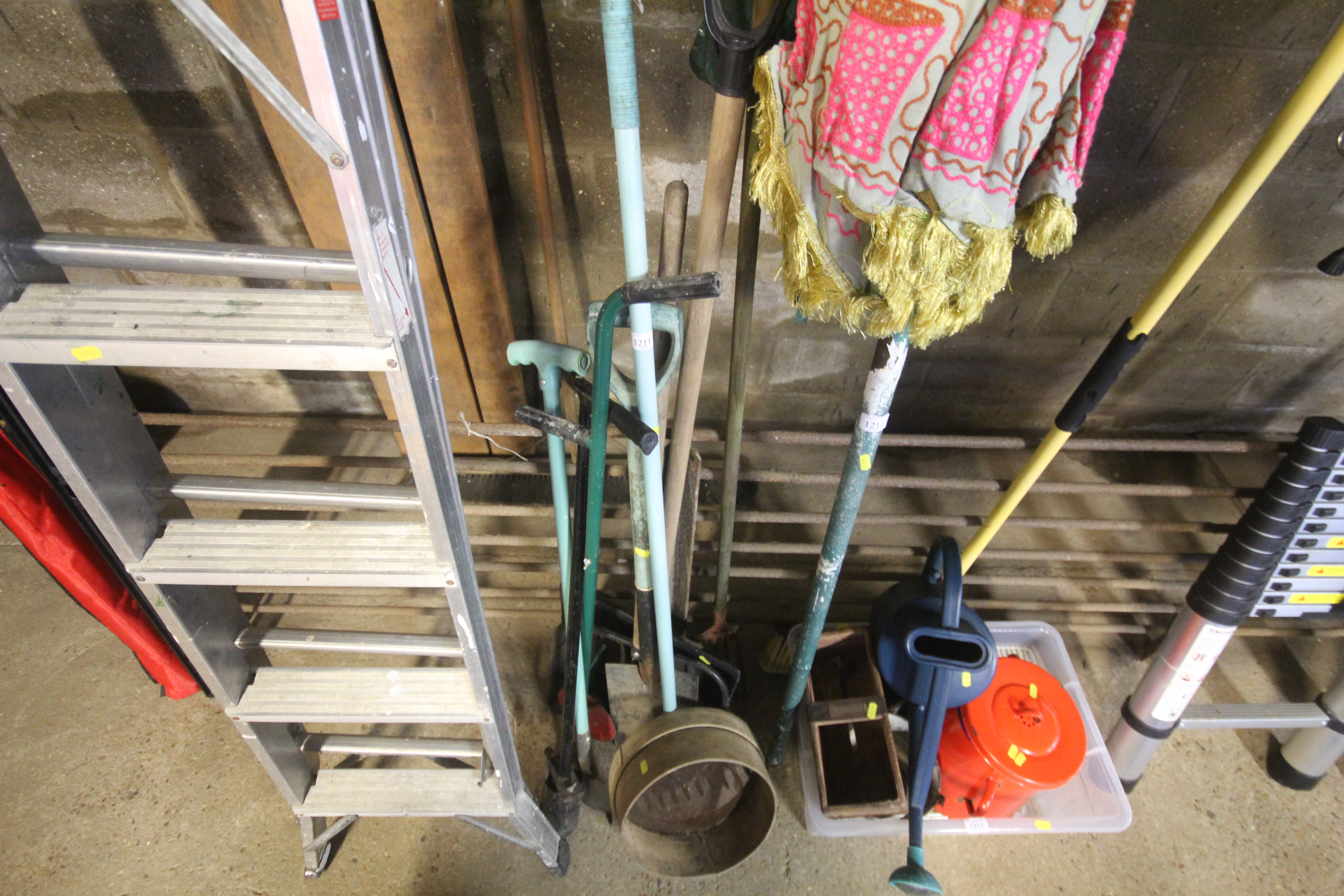 A quantity of gardening tools to include digging f