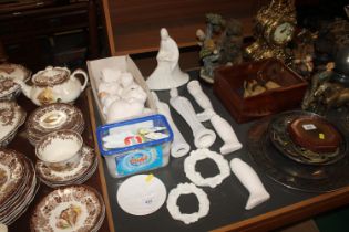 Three Parianware figures and various dolls parts
