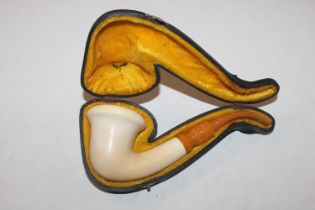 A cased Meerschaum pipe