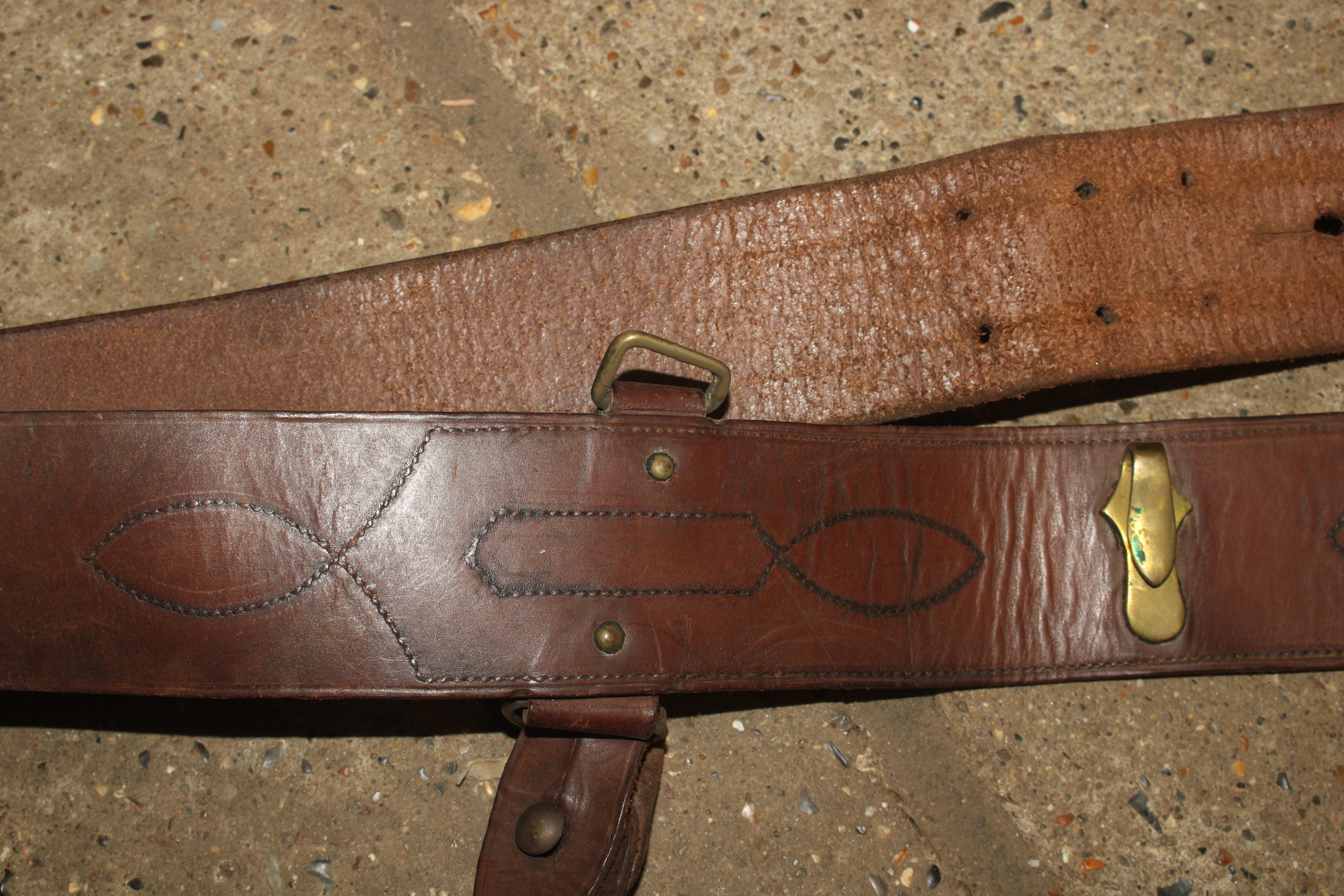 A Sam Browne Officers belt - Image 2 of 7