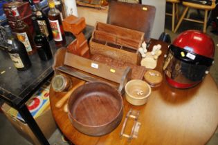 A quantity of wooden items including bowl, letter