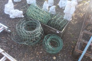 A quantity of plastic coated metal garden edging e