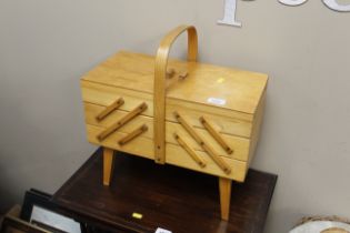 A cantilever sewing box