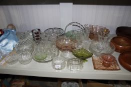 A quantity of glassware to include bowls, vases, j