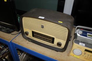 A vintage Ultra 1950s style radio sold as a collec