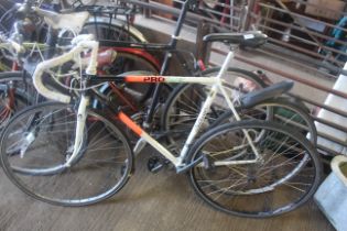 A gent's Raleigh Pro Race bicycle with 2x 6 speed