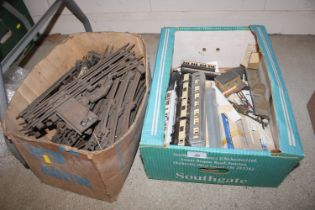 A collection of miscellaneous model railway items