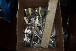 A quantity of various plated cutlery