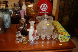 A quantity of various Art Glassware etc.