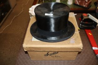 A Scott & Co. top hat with original cardboard box