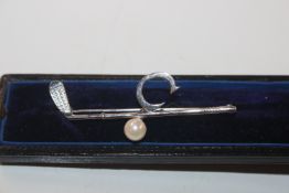 A Sterling silver and cultured pearl golf themed b