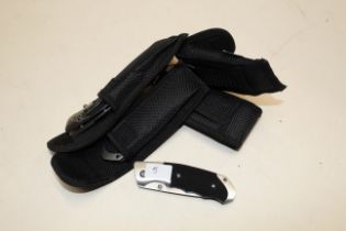 Four Anglo Arms folding knives with carry bag (5)