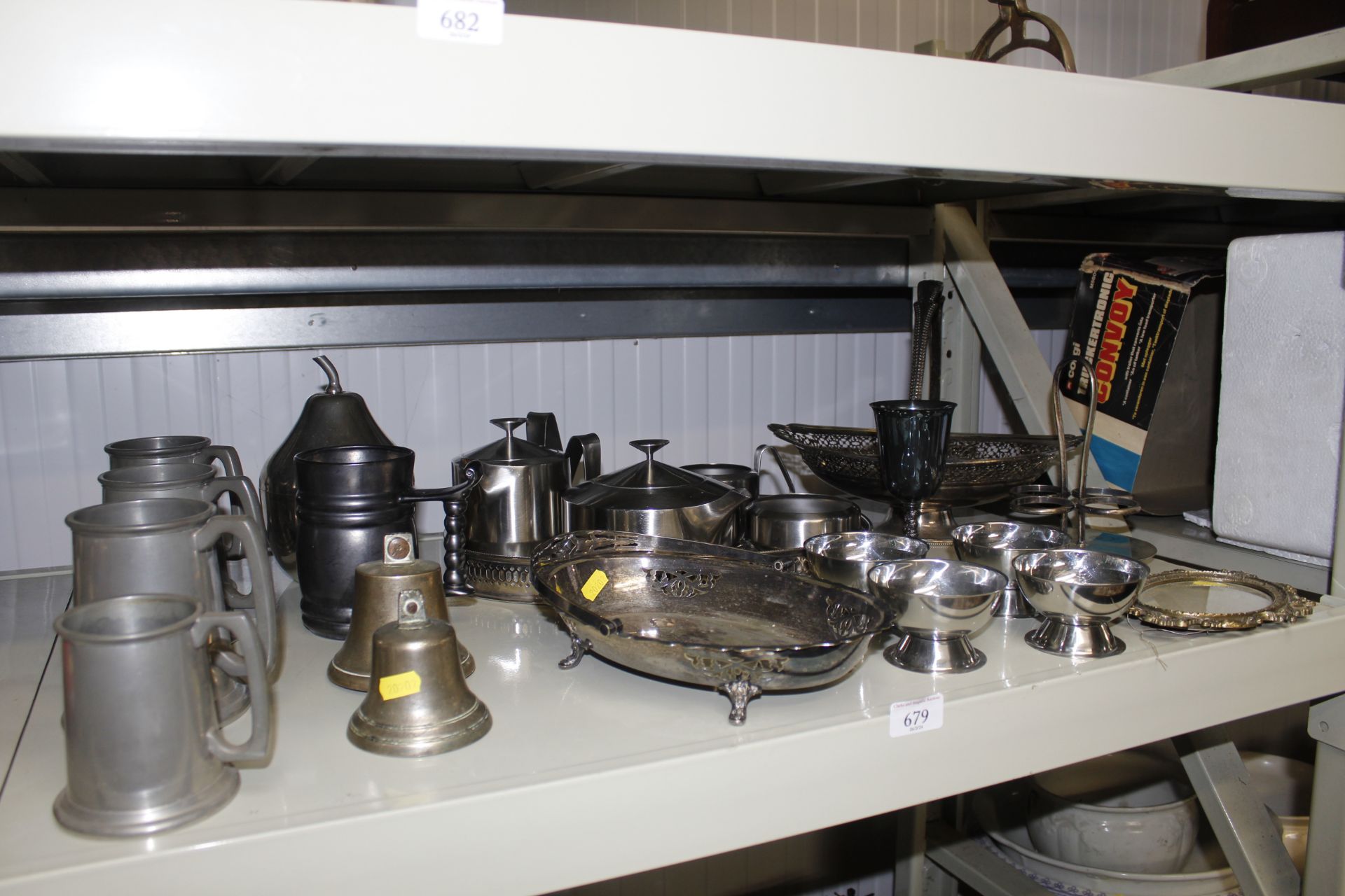 A quantity of various metalware to include pewter