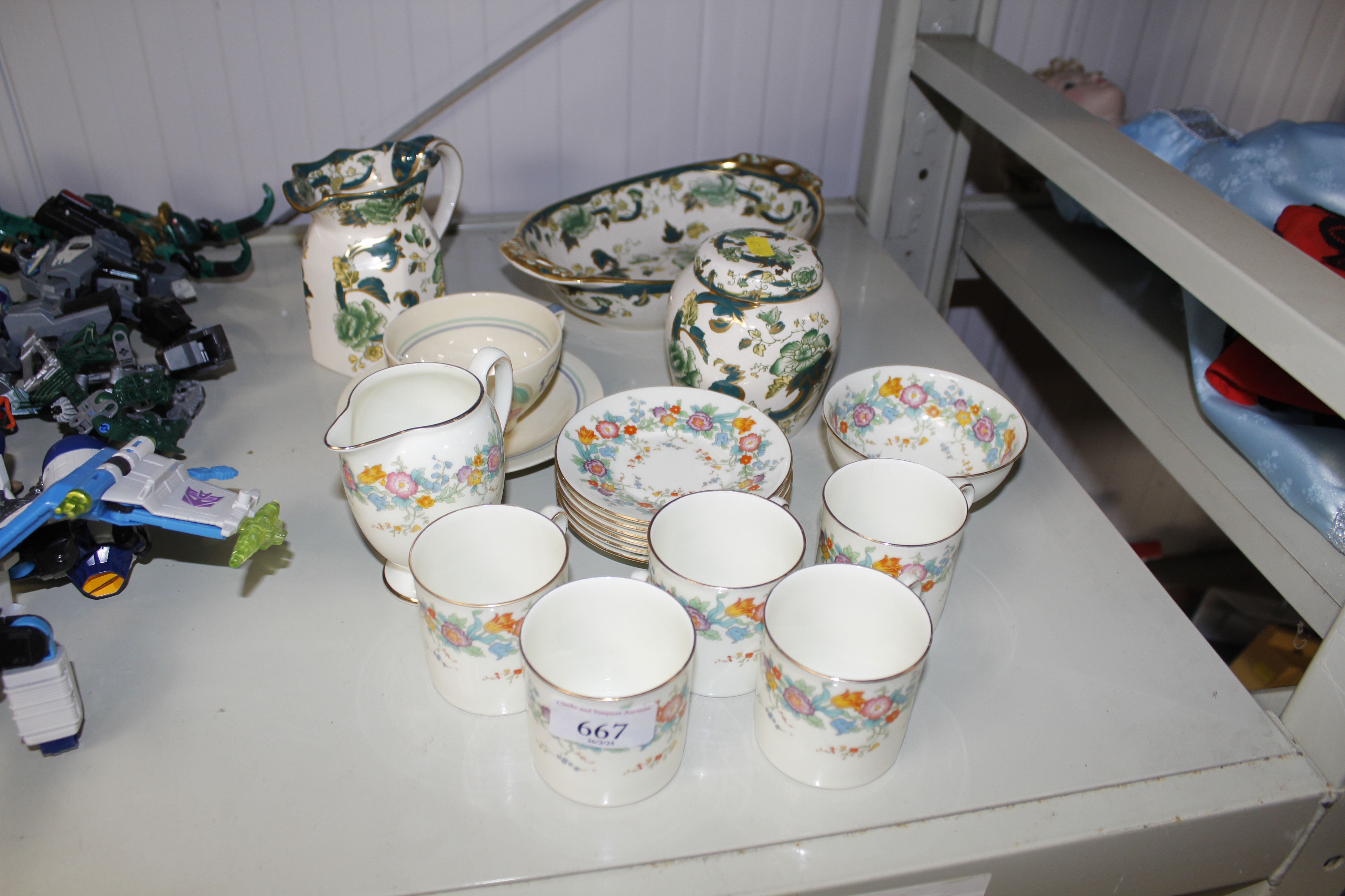 A small quantity of Royal Doulton tea ware, Masons