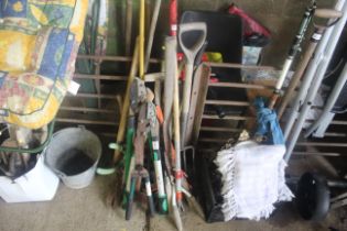 A quantity of various gardening tools to include d