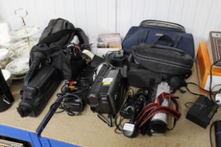 A quantity of various camcorders including Cannon,
