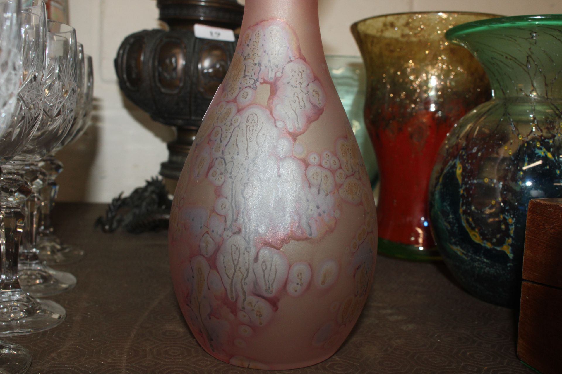 An Art Pink glass decanter and six goblets and a s - Image 8 of 8