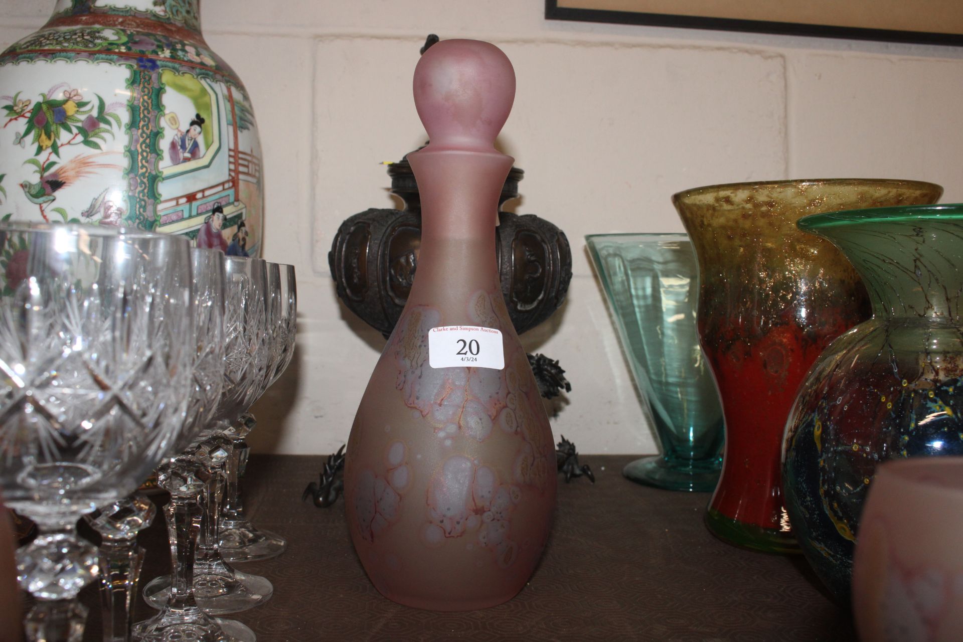 An Art Pink glass decanter and six goblets and a s - Image 7 of 8